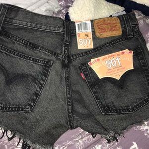 BRAND NEW BLACK LEVI SHORTS